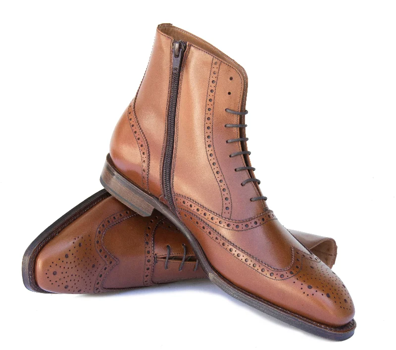 Tan lace up Brogue